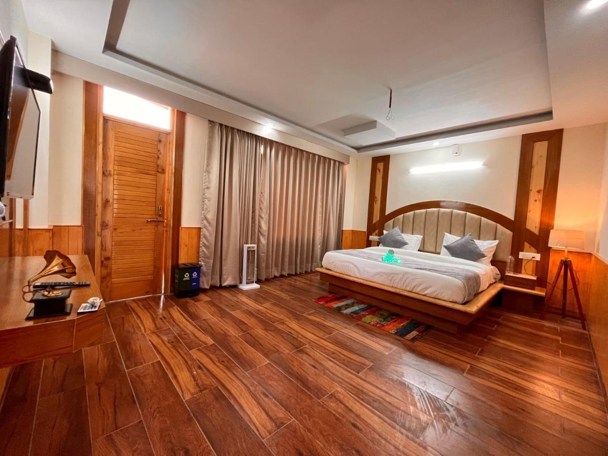 Le Green Resort, Mall Road Manali Zewnętrze zdjęcie