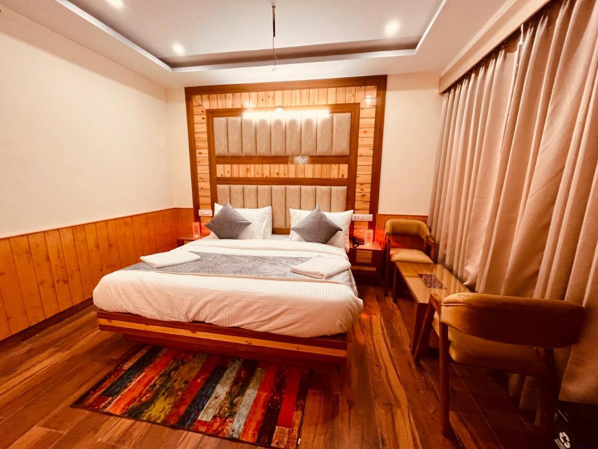 Le Green Resort, Mall Road Manali Zewnętrze zdjęcie